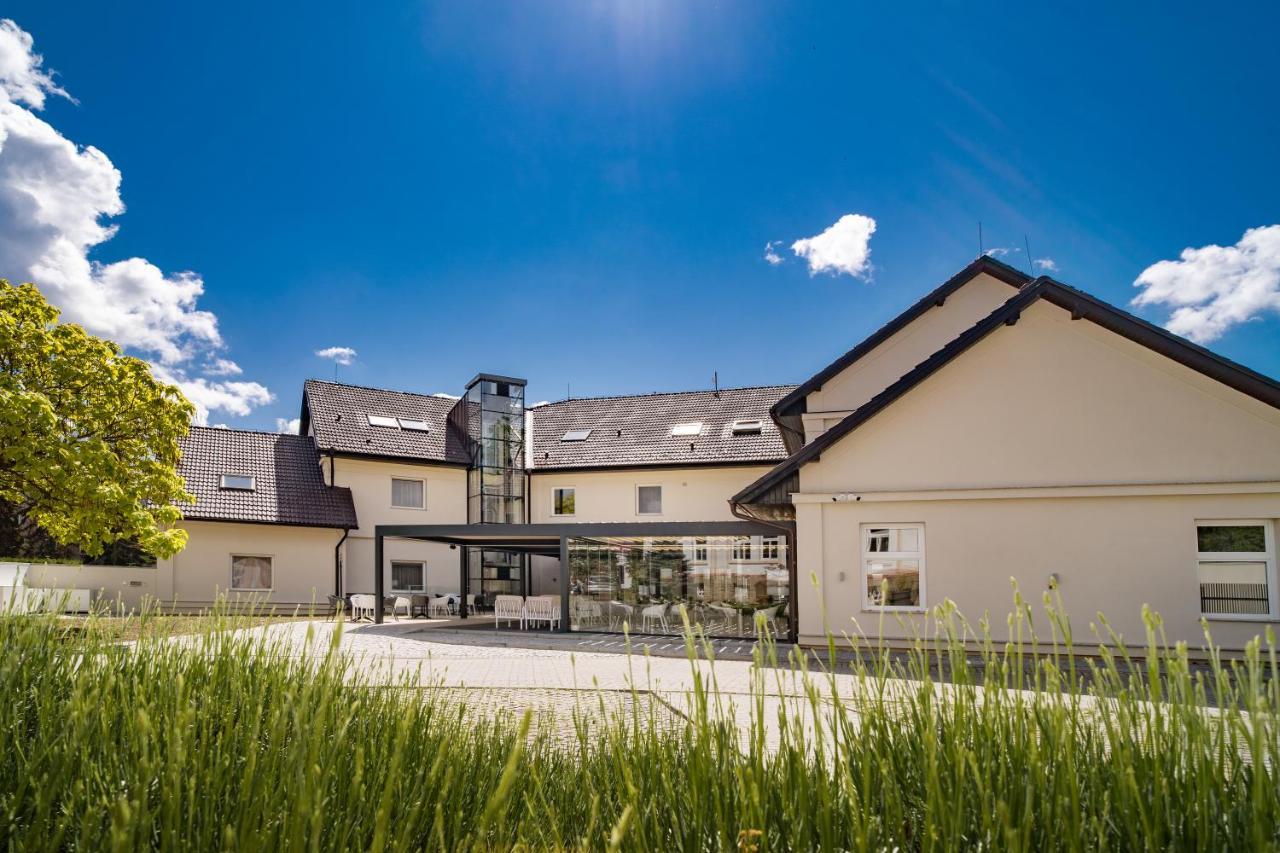 Hotel U Kaplicky Písek Exterior photo